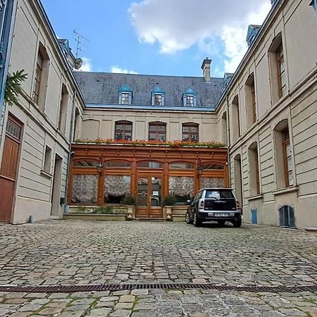Hotel Particulier Des Canonniers Saint-Quentin  Exteriér fotografie