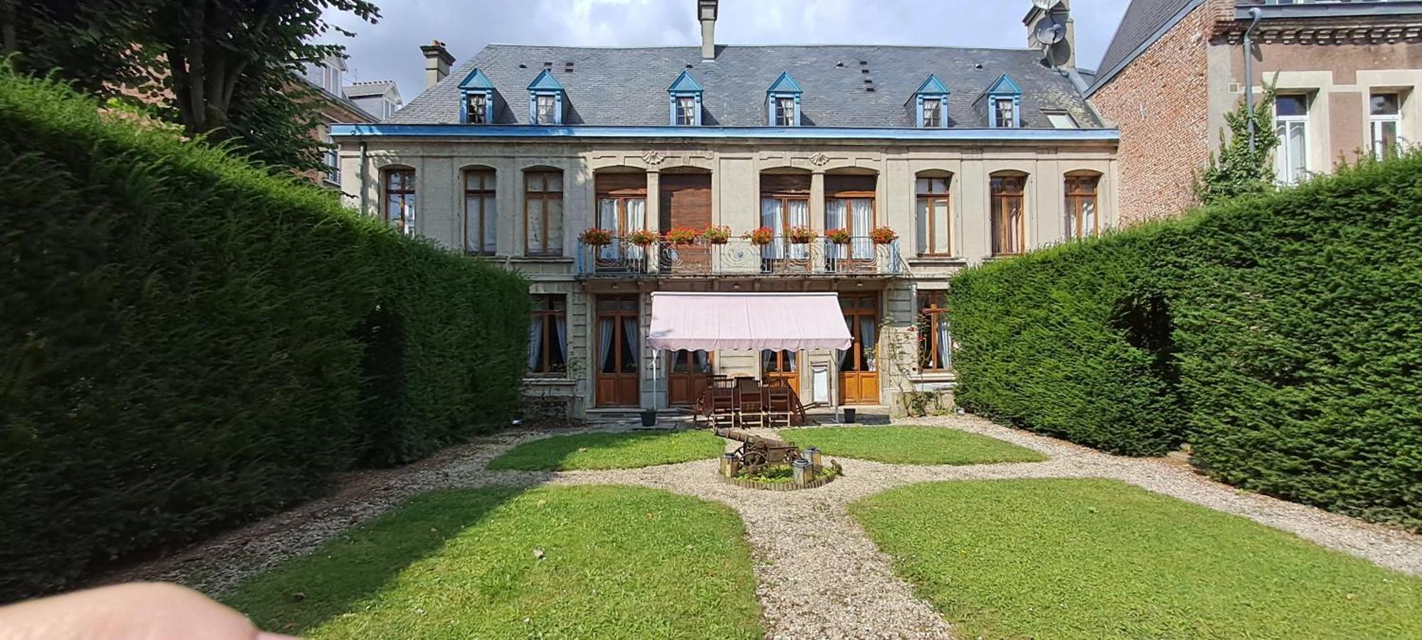 Hotel Particulier Des Canonniers Saint-Quentin  Exteriér fotografie